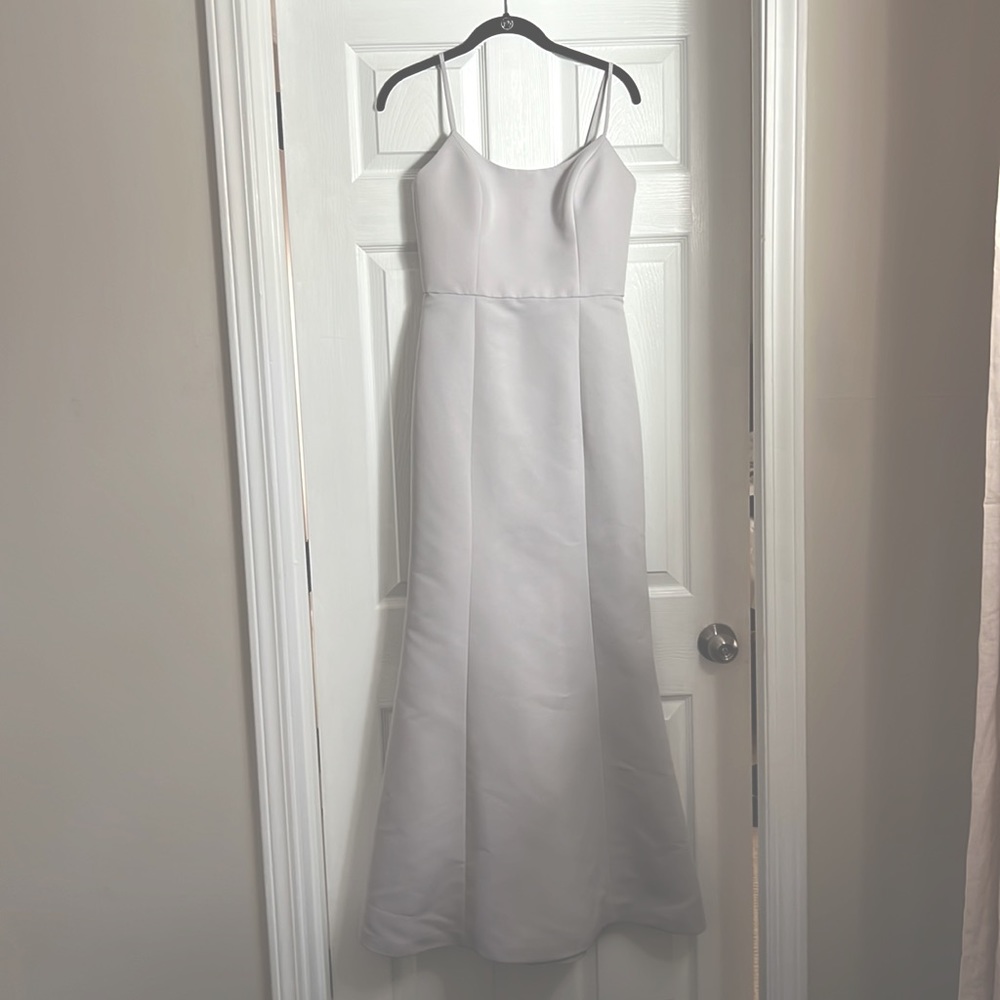 Amsale Moe bridesmaid dress - platinum - size 4 (fits like a 2). Only worn once